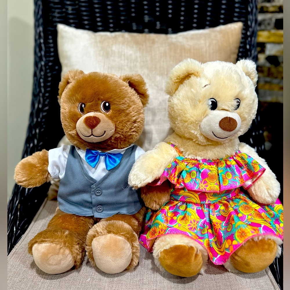 Build A Bear (set two  boy & girl)🐻